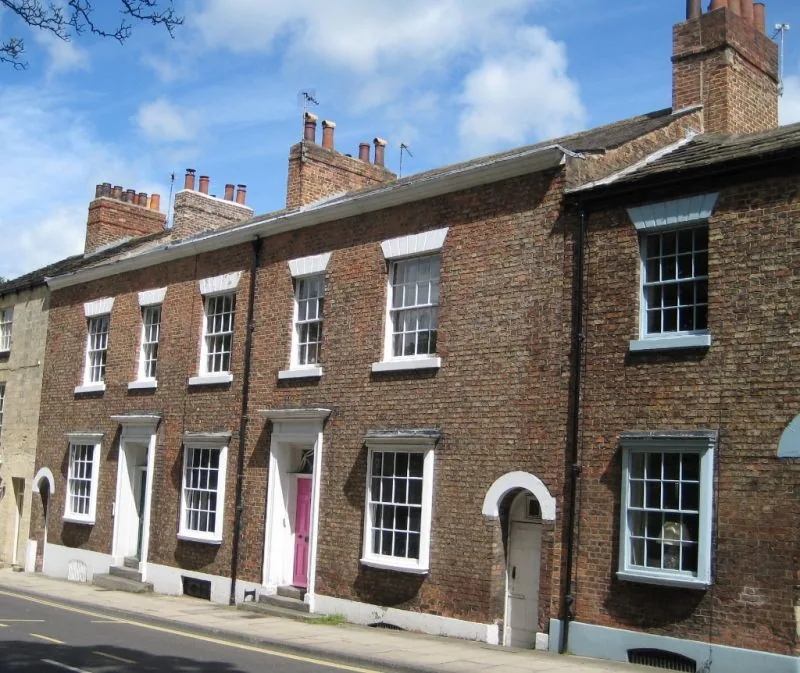 118 High Street Knaresborough — Grade II listed Georgian terrace