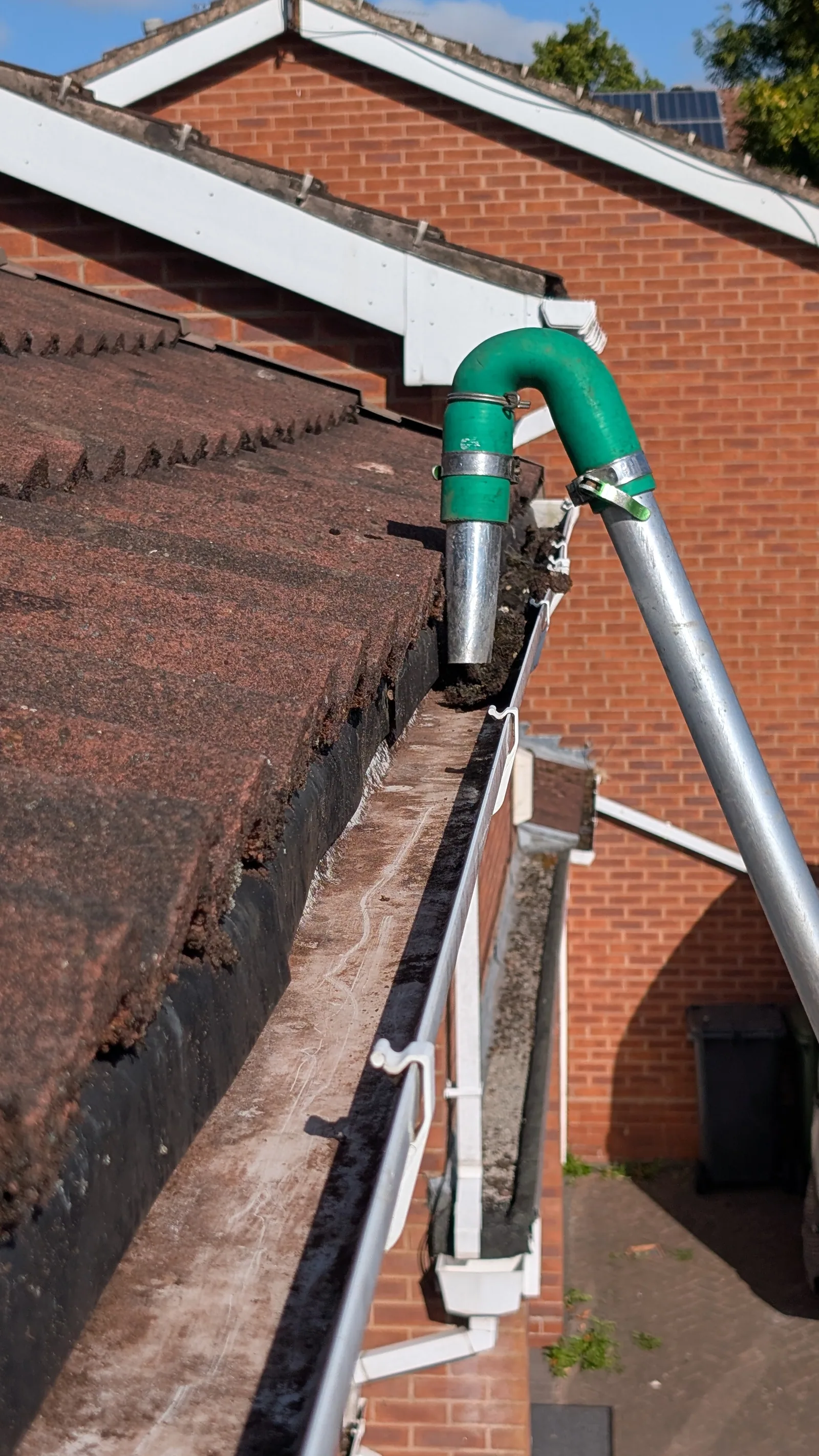 Gutter cleaning in Ilkley by Hugo's