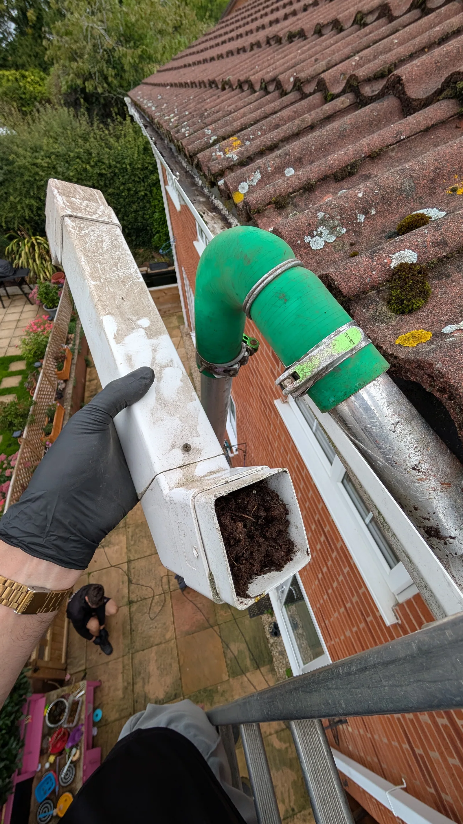 Blocked downpipe cleared by Hugo's Roof & Gutter Cleaning, Yorkshire